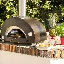 alfa-forni-moderno-1-pizza-koper-hout-naast-ingred.png.webp